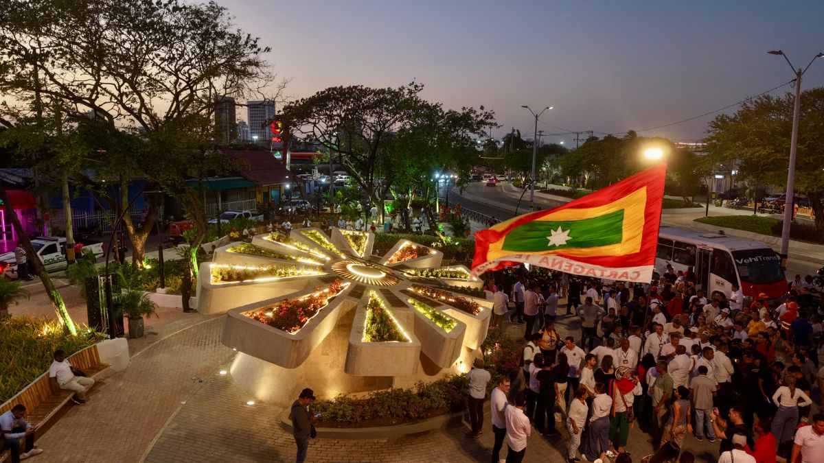 ¡Cartagena recupera su Reloj Floral! Así quedó el emblemático parque frente a San Felipe